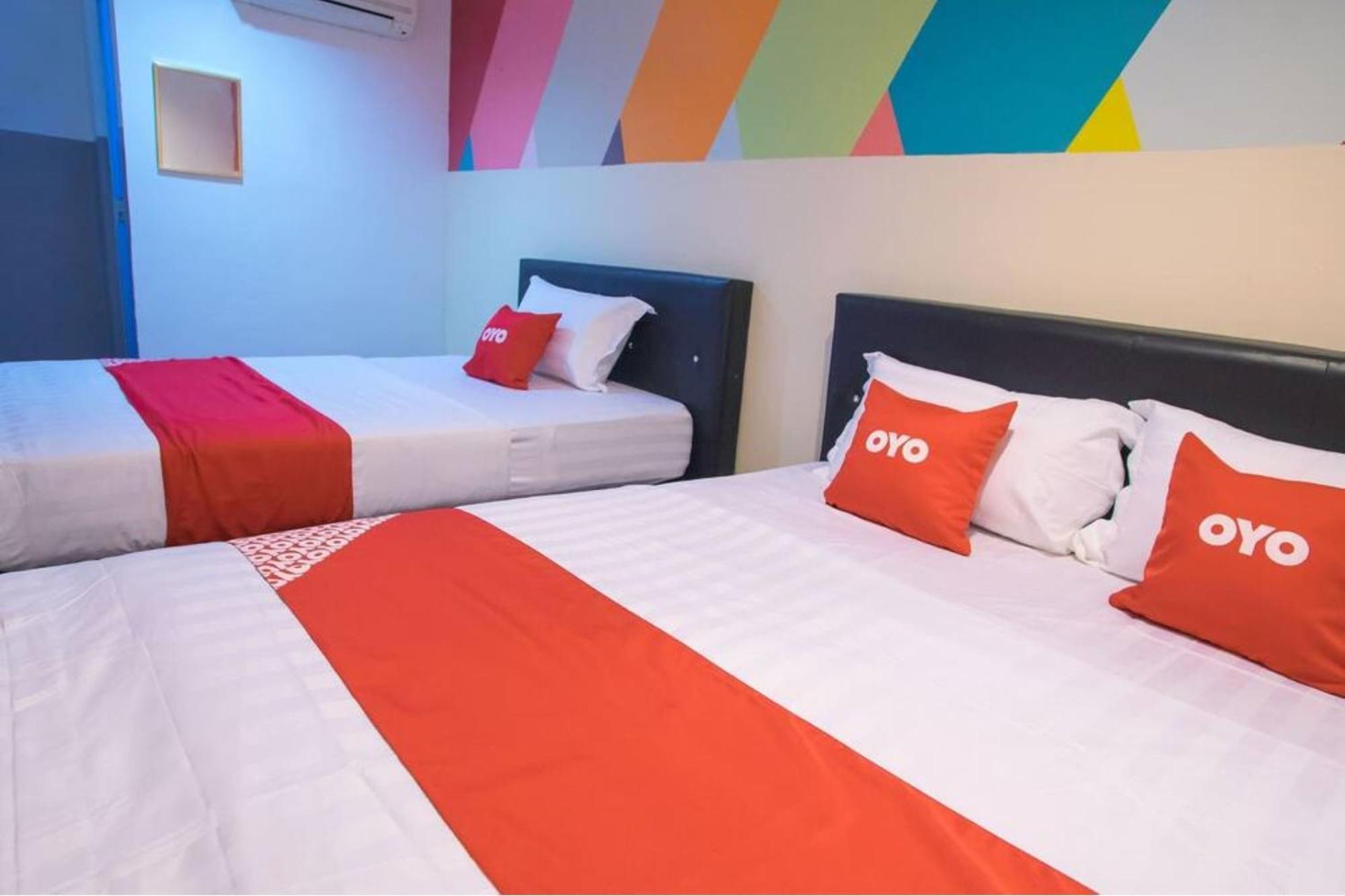 Oyo 90281 Hotel Taj Seksyen 13 Шах Алам Екстериор снимка